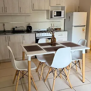 moderno-departamento-con-cochera.hotelsmendoza.com/